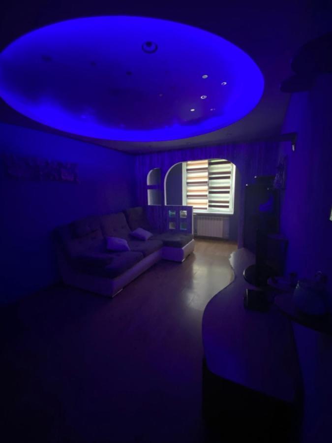 Adventure Apartment เคียฟ ภายนอก รูปภาพ